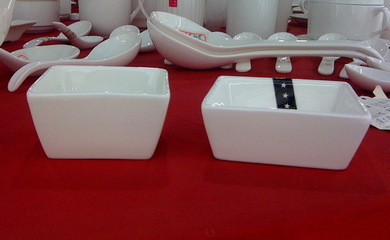 精選3寸方碟 高檔鎂質瓷，打造酒店餐飲新體驗